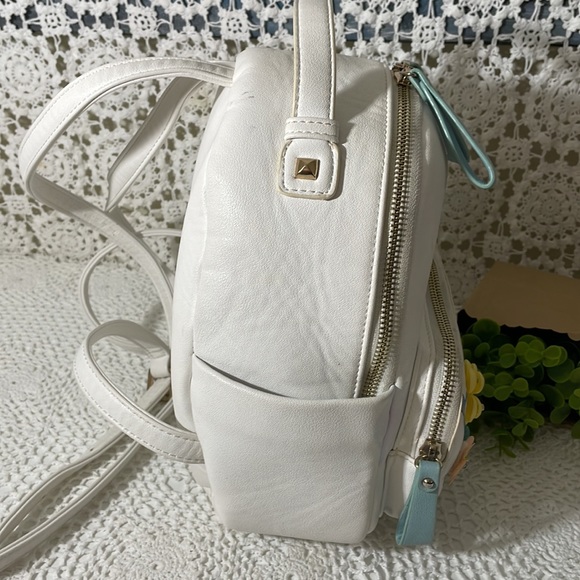 Missy hummingbird/flowers vegan backpack - Picture 5 of 15